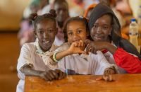 ACNUR/Charity Nzomo 
Alunos refugiados sudaneses em uma escola no campo de refugiados de Ura, Etiópia.